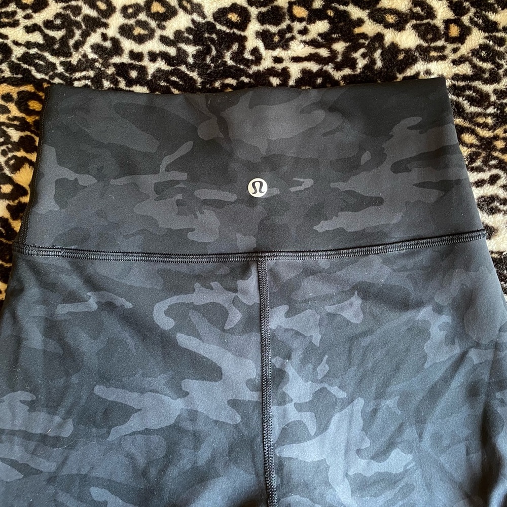 Lululemon Wunder Train Pant - Black Camo